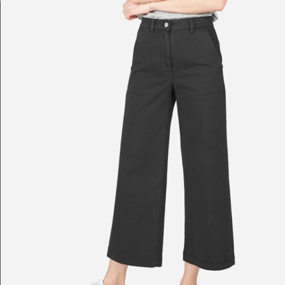 Everlane Wide-Leg Crop Pant in Black